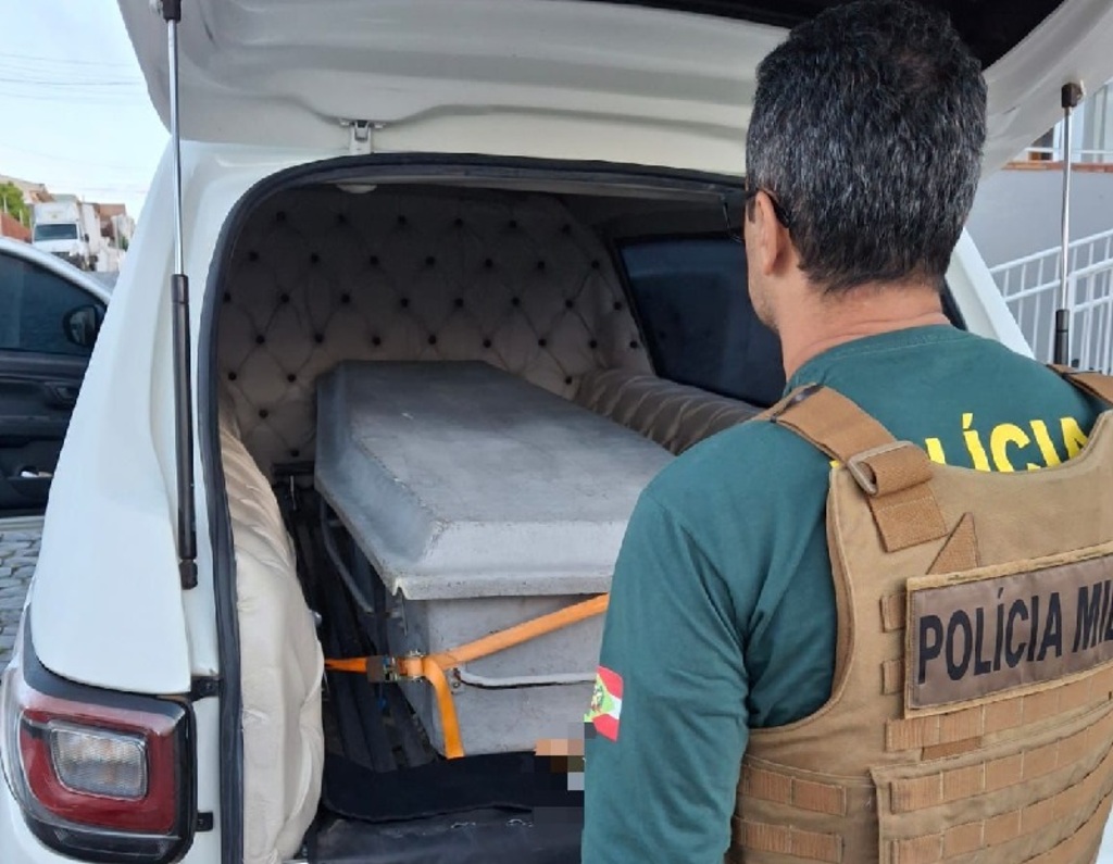 Deflagrada operação que apura suposto esquema entre servidores da saúde e funerária