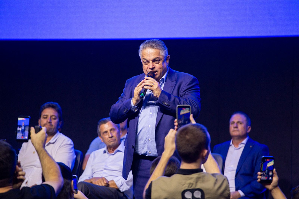 João Rodrigues renuncia à Prefeitura de Chapecó, reúne forças políticas e dá largada à disputa pelo governo de SC