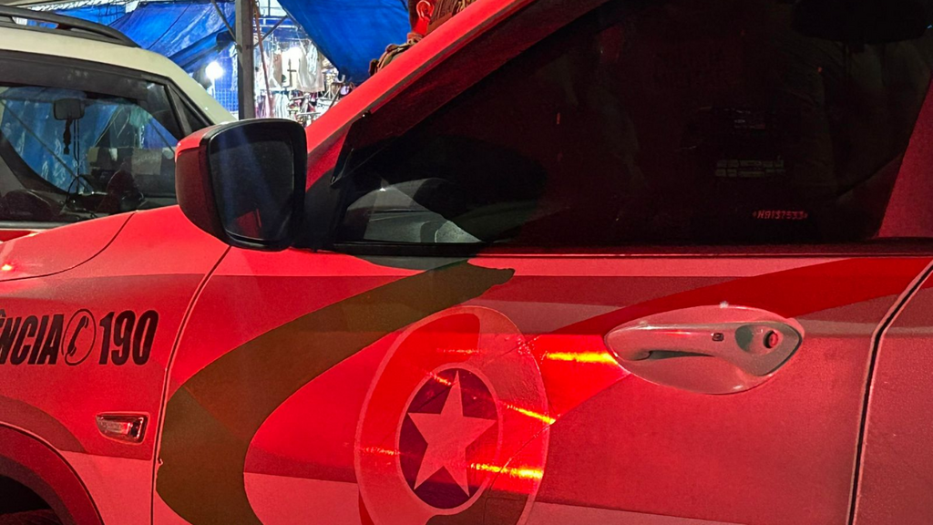 Foragido por estelionato é localizado dirigindo e acaba preso na Praia do Rosa, em Imbituba