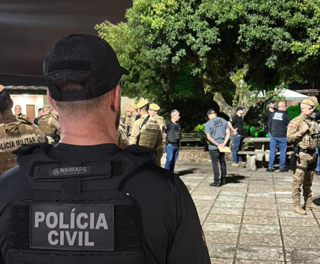 Em Lages, bandido atira contra policiais e morre