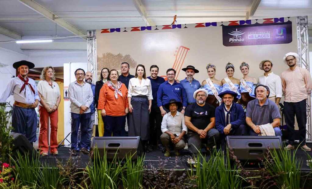 Triagem das Sapecadas da Canção Nativa e da Serra Catarinense começa com 847 composições