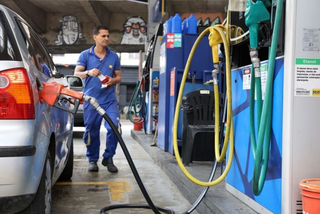 FISCALIZAÇÃO    Combustíveis: em quatro semanas, força-tarefa nacional fiscalizou mais de 5.300 postos