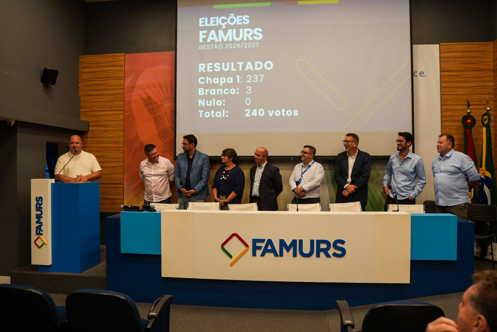 IQUE VEDOVATO É ELEITO PRESIDENTE DA FAMURS PARA A GESTÃO 2026/2027
