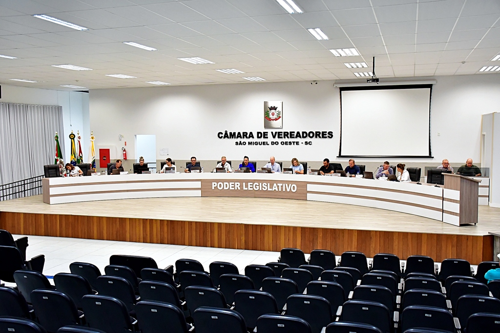 Câmara aprova lei que regulamenta consumo de bebidas alcoólicas em espaços públicos