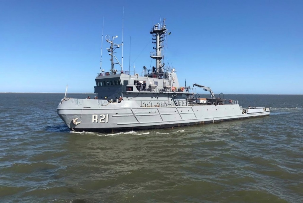 Rebocador da Marinha abre visitação pública no Porto durante aniversário de São Francisco do Sul