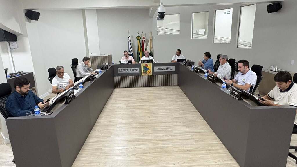 Capinzal: Moções de aplauso e ações dos vereadores marcam sessão da Câmara