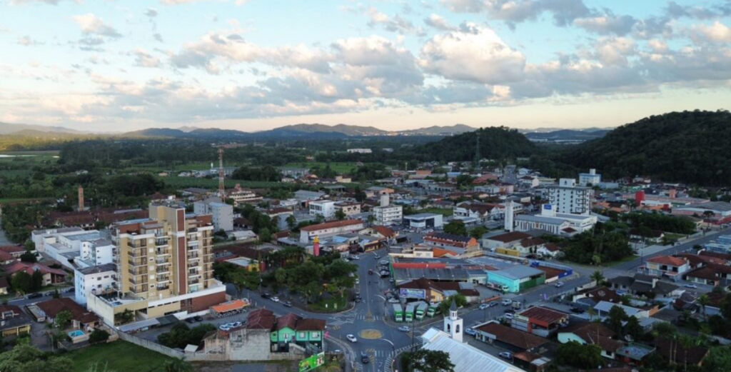 Desfile marca os 167 anos de Pirabeiraba neste domingo