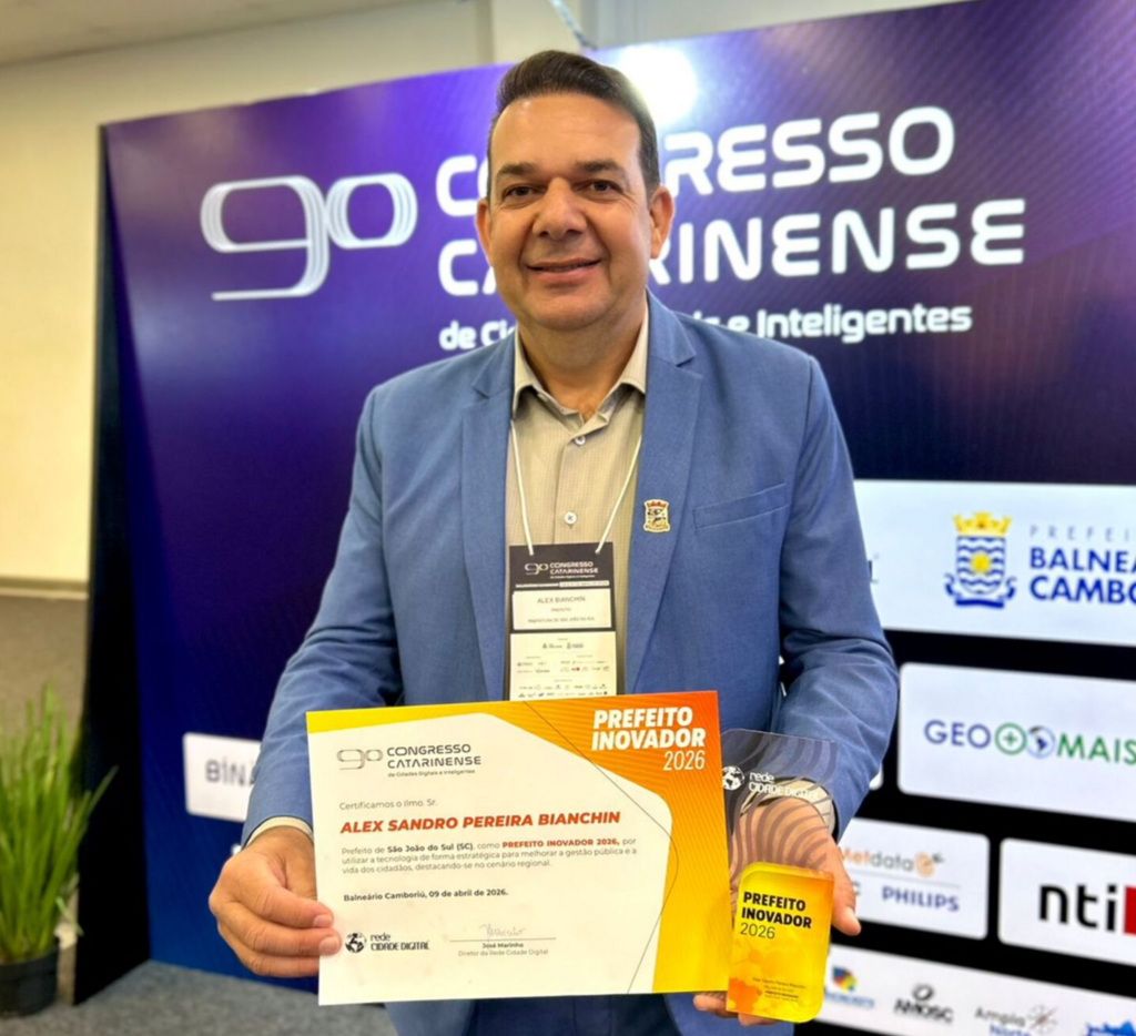 PREFEITO ALEX BIANCHIN É PREMIADO COMO PREFEITO INOVADOR EM CONGRESSO ESTADUAL