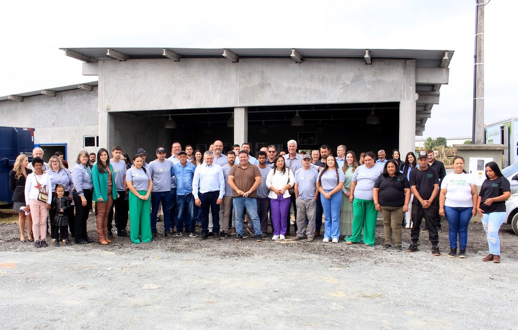 Prefeitos inauguram Central de Resíduos Sólidos e Ecoponto que atenderão três municípios