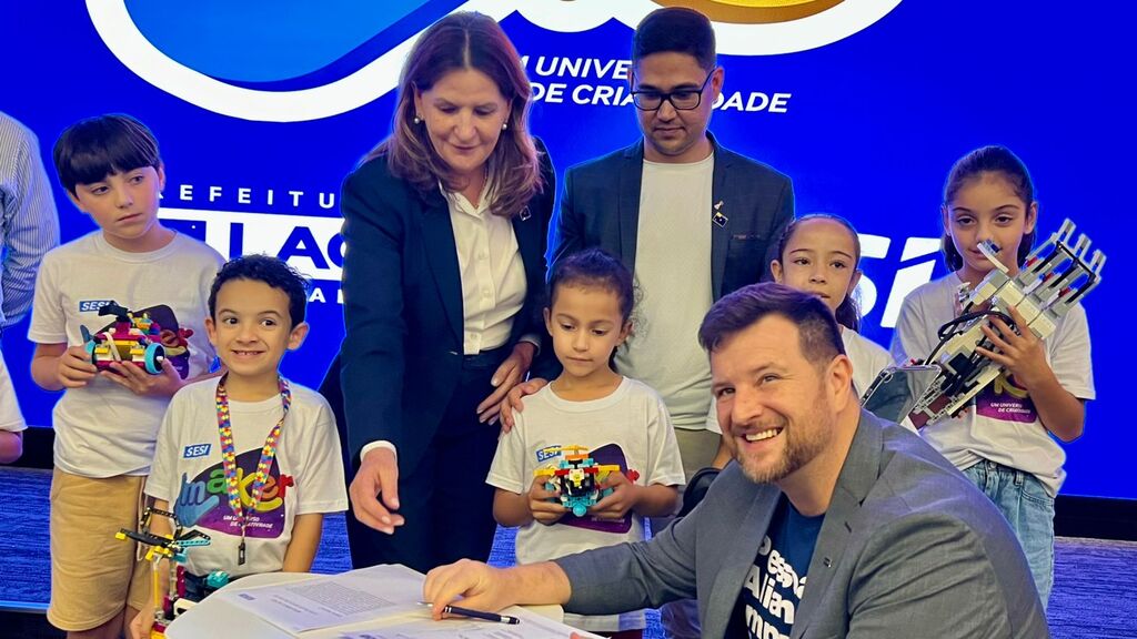 Prefeitura de Lages formaliza convênio e leva robótica e ensino maker a todas as escolas