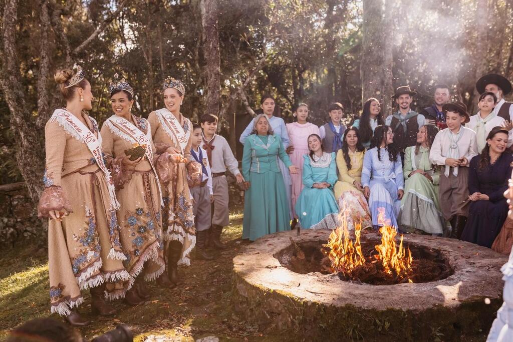 Sapecada do pinhão: O ritual que atravessa gerações