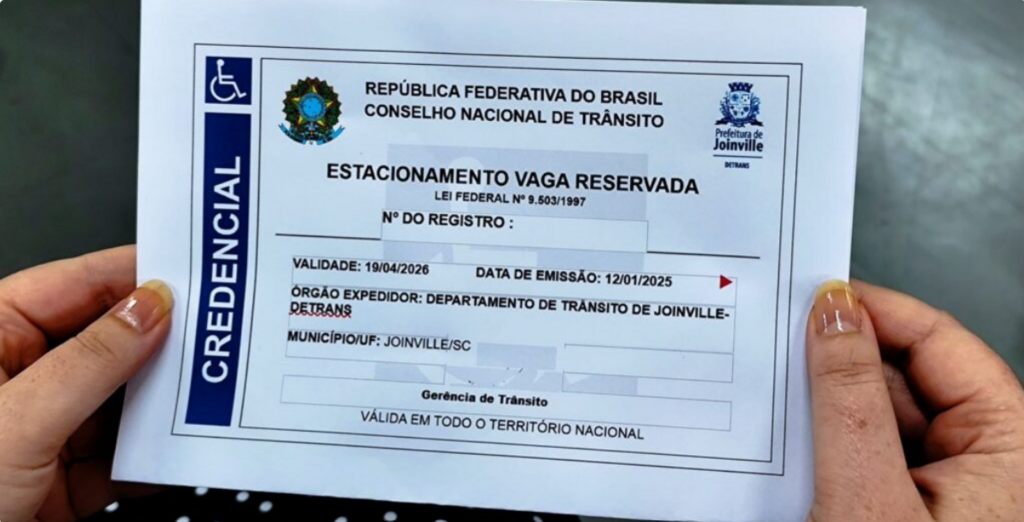 Credenciais de estacionamento para idosos e PCD deixam de ser vitalícias a partir de 2027