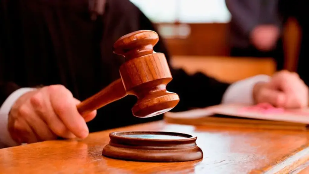 Ex-servidor que teria usado a função para obter remédios vira réu por improbidade administrativa