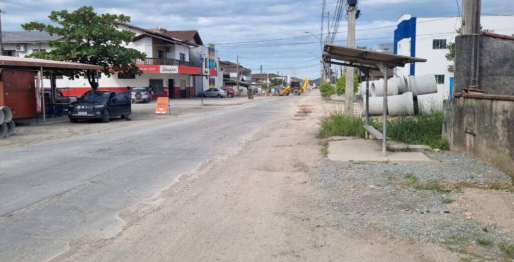 Pontos de ônibus em trecho da rua Minas Gerais serão transferidos temporariamente durante obras na via