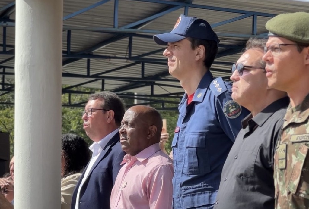 Dia do Exército Brasileiro: Câmara ressalta missão e disciplina dos soldados