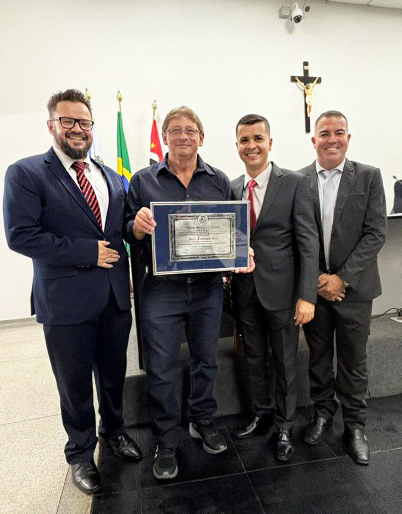 Capinzalense recebe Título de Cidadão Guareiense em reconhecimento à sua trajetória