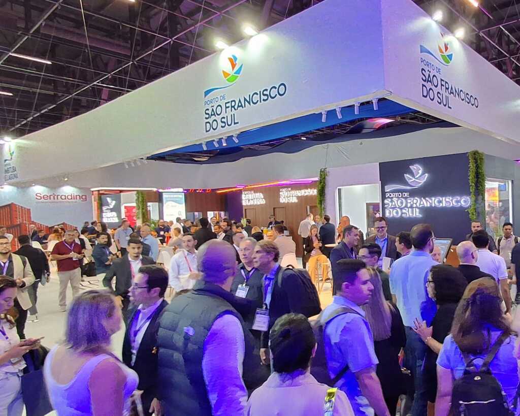 Convênio e lançamento de livro marcam participação do Porto de São Francisco na maior feira de logística da América