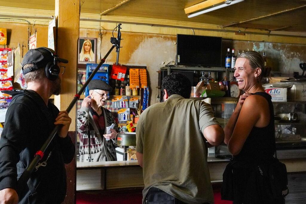 Bares históricos de Joaçaba e Tangará viram cenários para gravação de documentário-ficcional