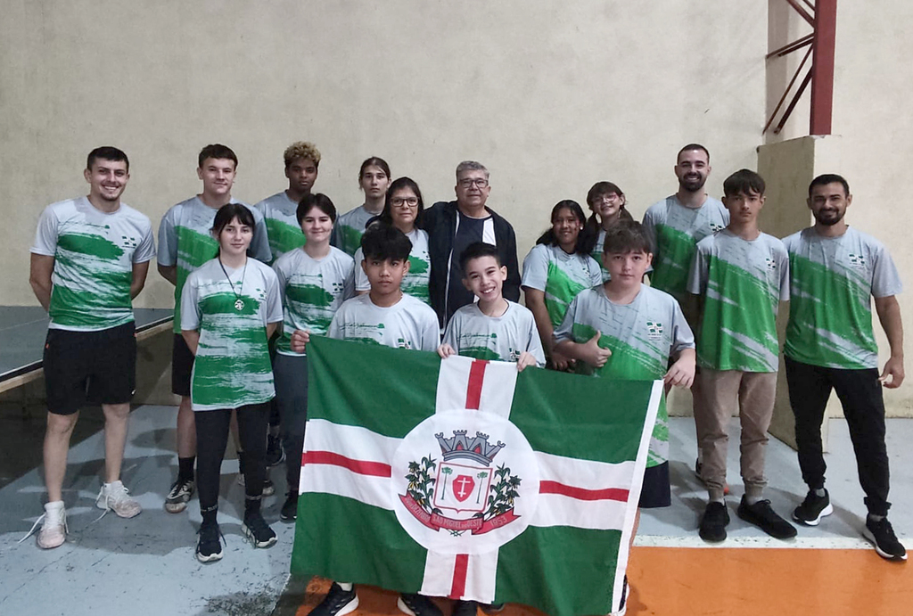 Atletas conquistam bons resultados no Circuito Oeste Unido de Badminton