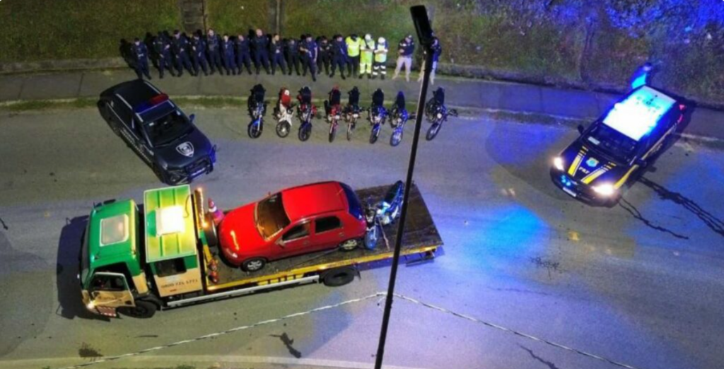 Operação conjunta resulta em mais de 30 autuações durante prática de ‘rolezinho’ em Joinville