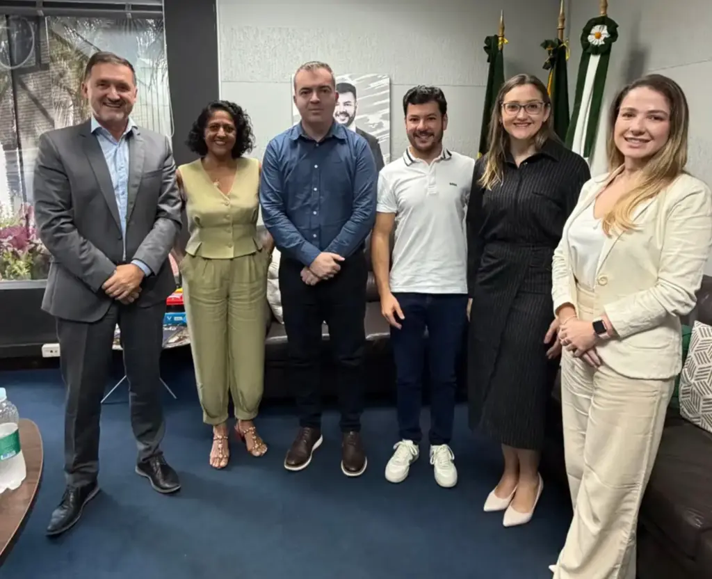 PRESIDENTE DA AMLINORTE MARCOS VENICIOS PARTICIPA DE IMPORTANTE ENCONTRO COM O PRESIDENTE DA AMVAG