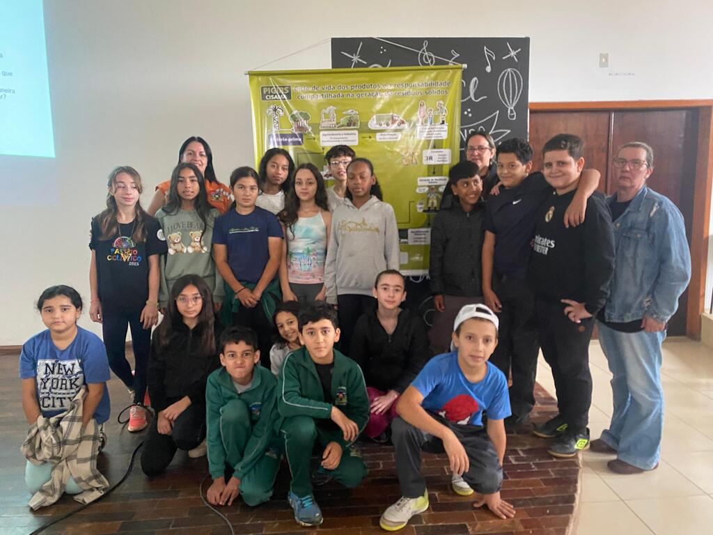Educação ambiental é tema de palestra para estudantes em Bocaina do Sul
