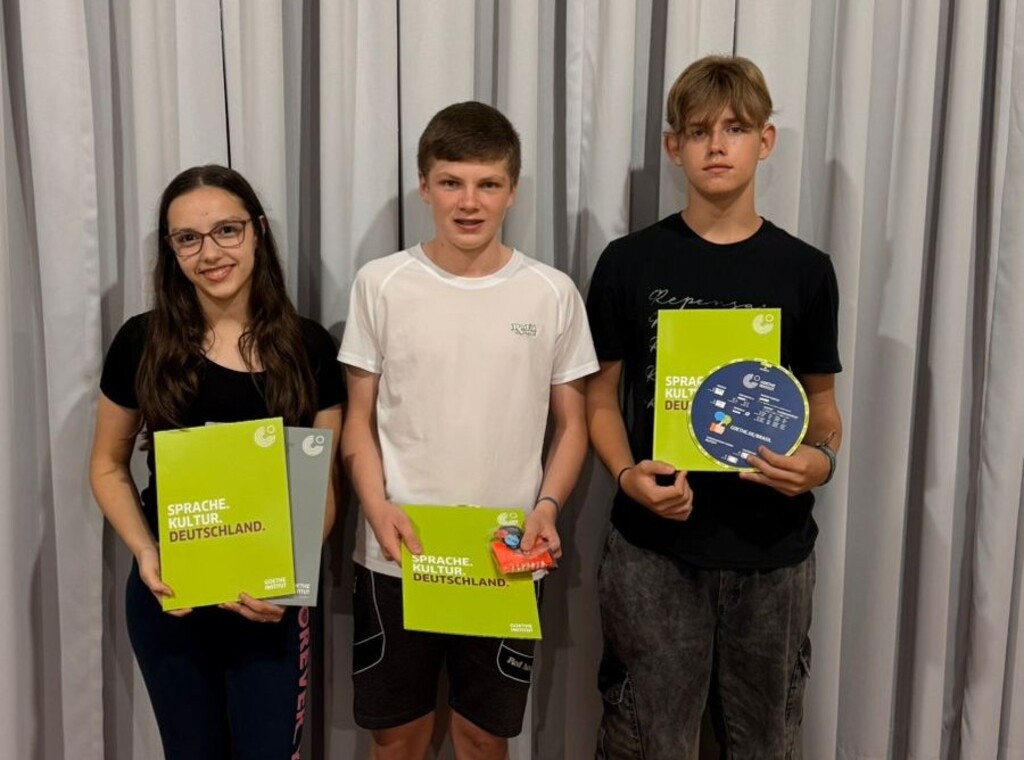 Alunos do projeto de alemão de Itapiranga conquistam reconhecimento em concurso de leitura