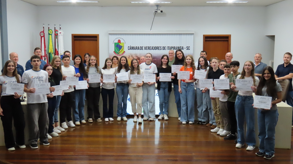 Diplomação dos Vereadores Mirins 2026 é realizada na Câmara de Itapiranga