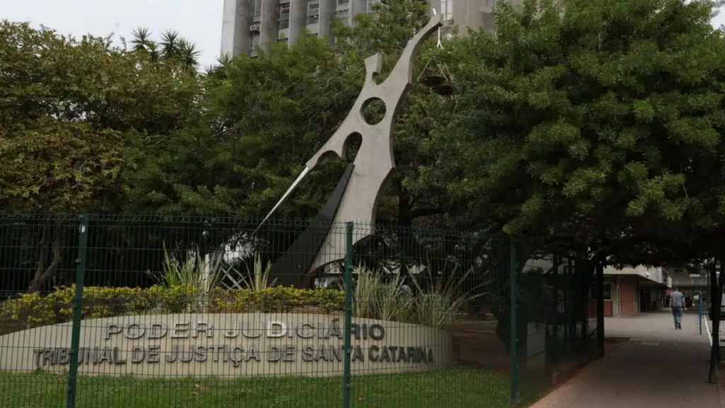 Foto: Divulgação/ TJSC - TJ-SC invalida provas de abordagem e absolve acusado de tráfico em Garopaba