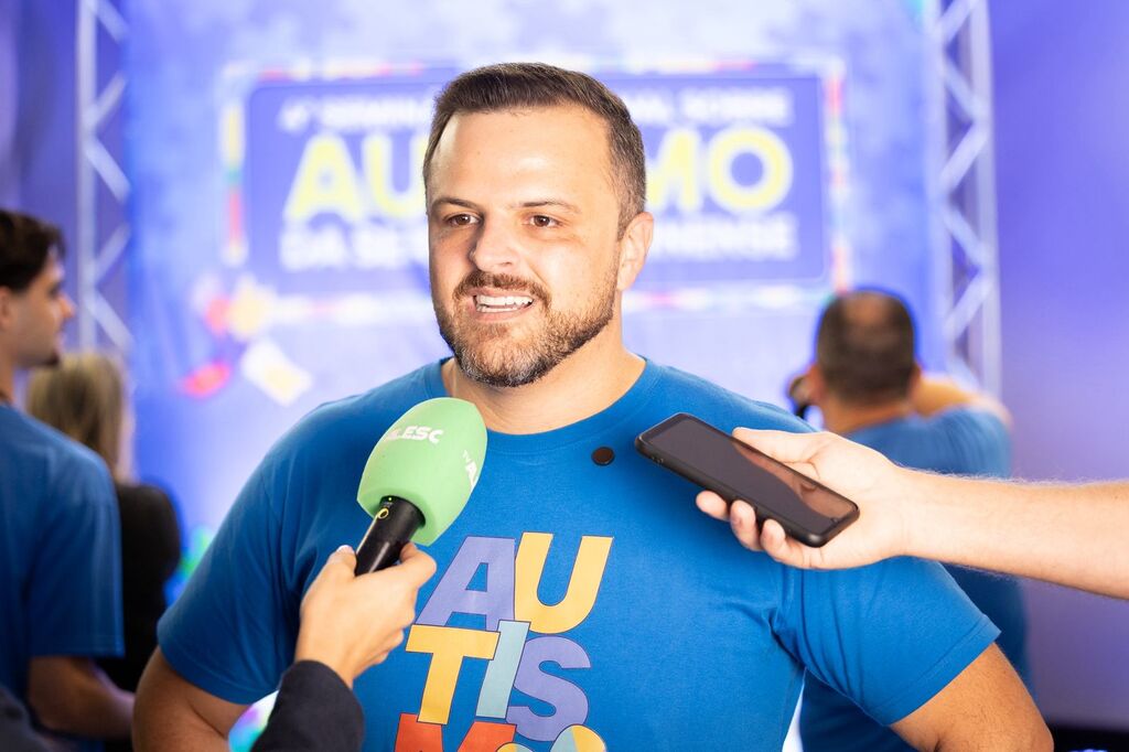 ALESC reúne 5 mil pessoas no maior seminário sobre autismo de SC