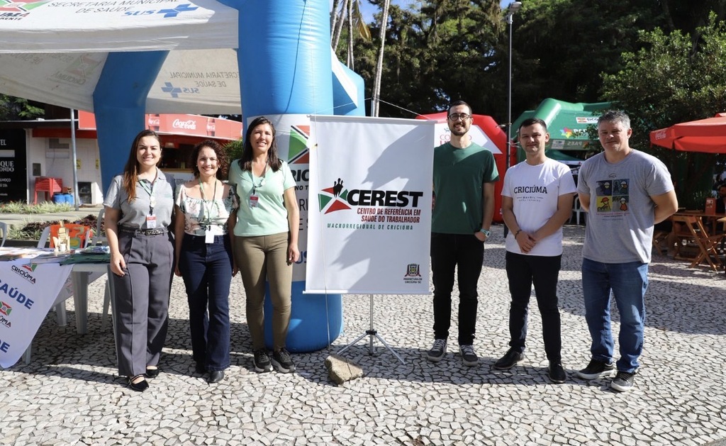 Dia D da campanha Abril Verde e Amarelo mobiliza população na Praça Nereu Ramos