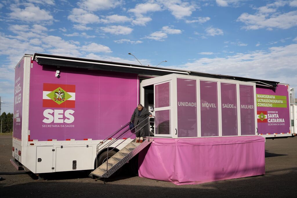 Em Catanduvas, Carreta da Saúde da Mulher inicia exames em pacientes da região