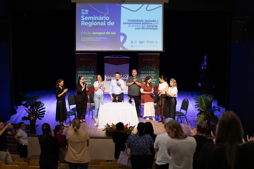 Seminário sobre Fibromialgia em Jaragua do Sul reúne grande público e  consolida avanço na luta por Direitos em SC