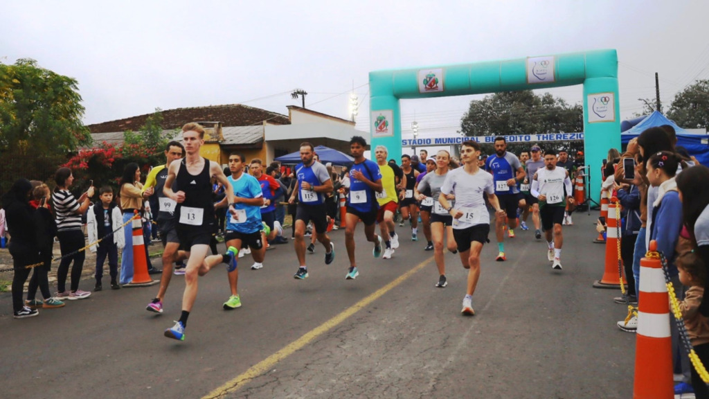 Mais de 400 atletas participam da 20ª edição da Corrida Rústica do Dia do Trabalhador em Canoinhas