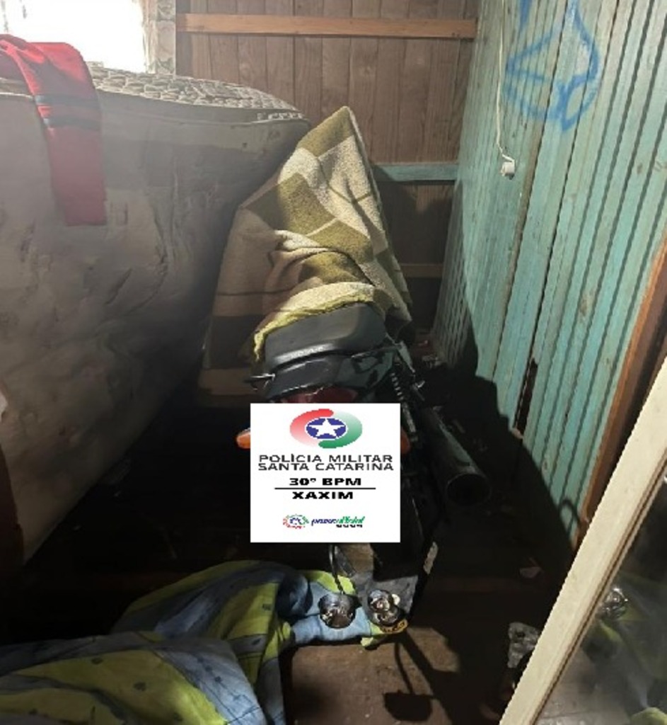 Polícia encontra moto furtada dentro de quarto em Xaxim
