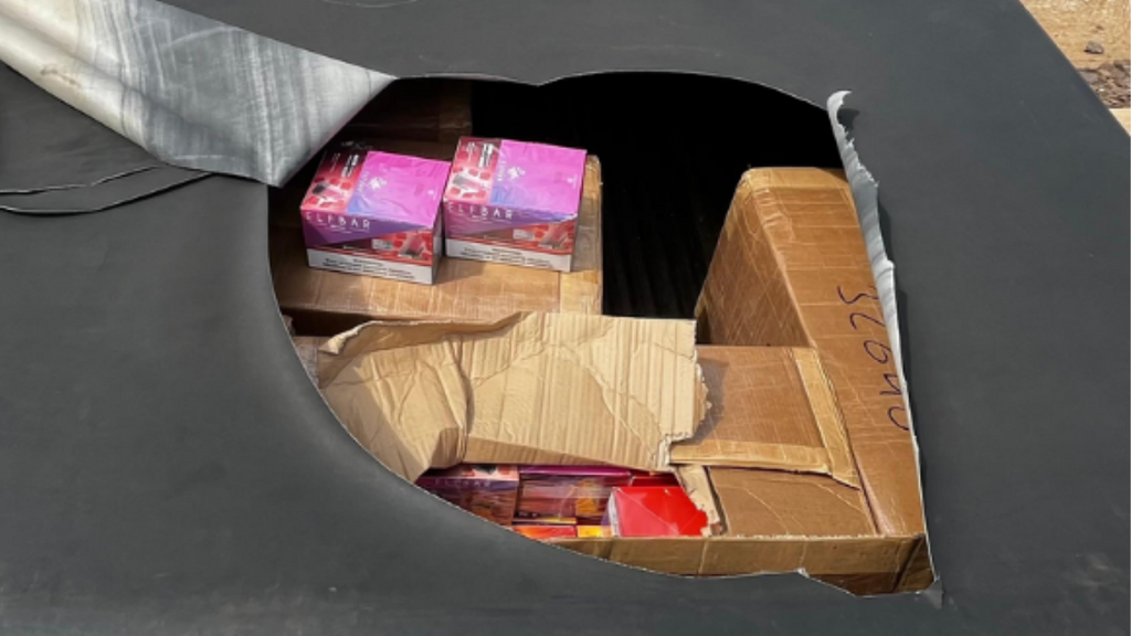 Carga de cigarros eletrônicos avaliada em R$ 320 mil é interceptada na fronteira de SC