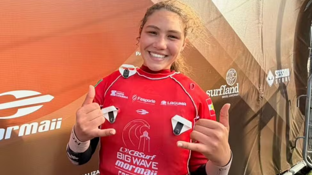 Surfista baiana vence campeonato de ondas grandes em Laguna