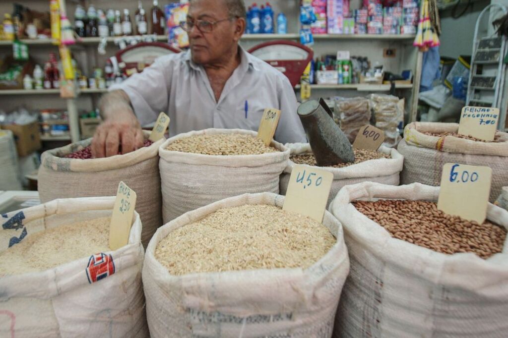 Fotos: Agência Brasil - Mercado eleva previsão da inflação para 4,89% este ano