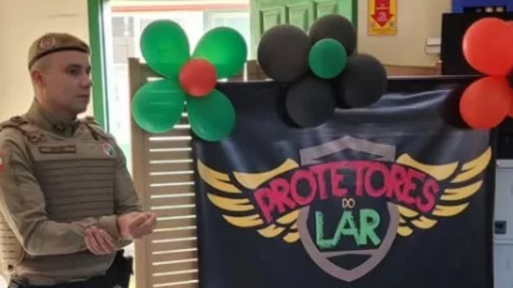 “Protetores do Lar” leva conscientização a escolas de Imbituba