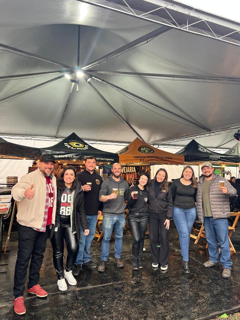 Cervejas artesanais elevam a experiência do Festival Sabores da Serra na 36ª Festa do Nacional do Pinhão