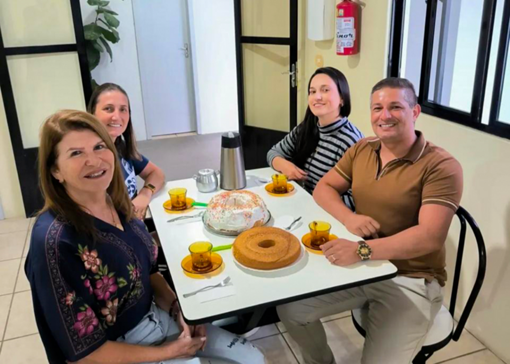 APAE DE SÃO JOÃO DO SUL RECEBE VISITA E GARANTE R$ 180 MIL EM RECURSOS