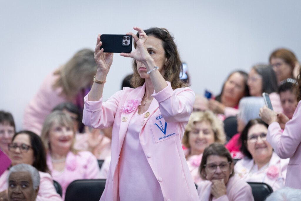 https://suitacdn.cloud-bricks.net/fotos/15869076/file/desktop/06052026_4o-Encontro-Estadual-das-Redes-Femininas-de-Combate-ao-Cancer_RC-7-900x600.jpg?1778246868