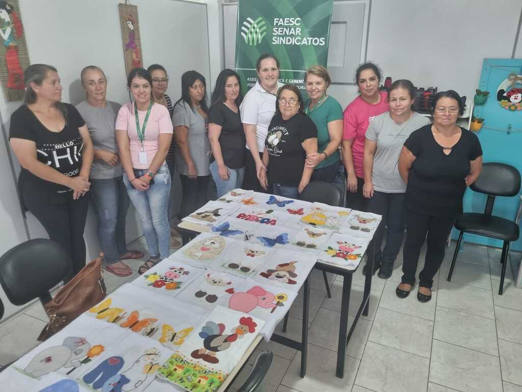 Bordado com Patchcolagem foi tema de curso em Otacílio Costa