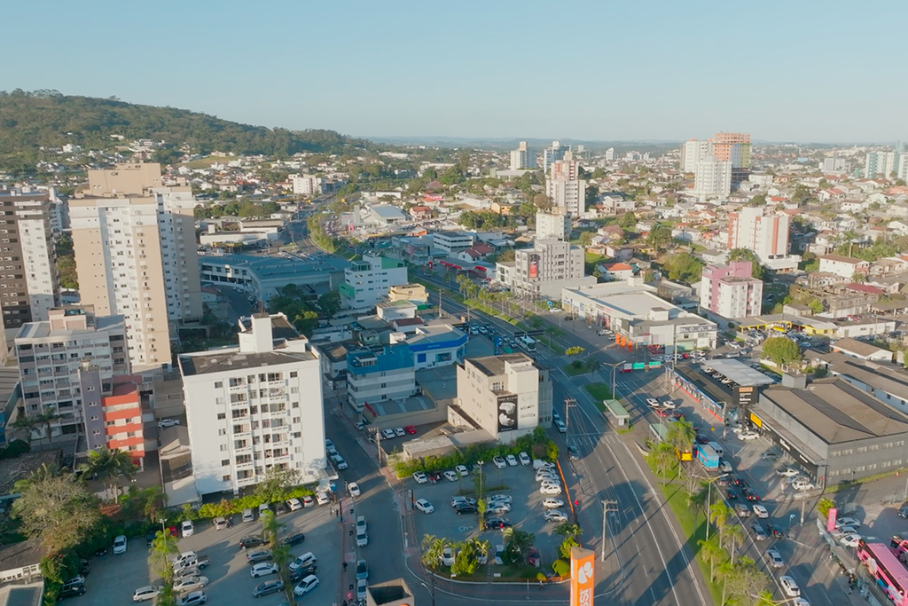 Criciúma prepara nova lei para facilitar regularização de obras