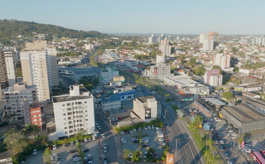 Criciúma prepara nova lei para facilitar regularização de obras