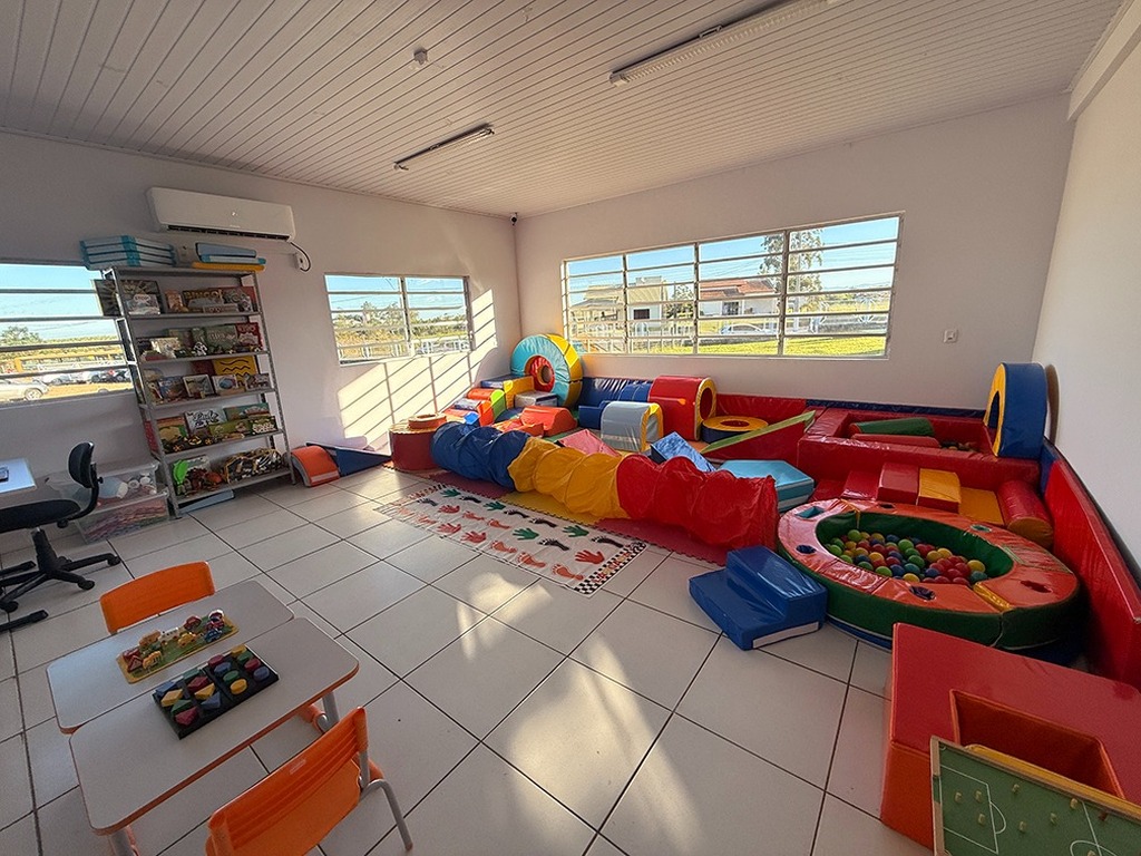 INAUGURADO PRIMEIRO CENTRO DE ATENDIMENTO A AUTISTAS DA AMESC EM SANTA ROSA DO SUL
