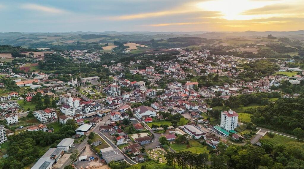 Treze Tílias consolida-se como destino estratégico no Sul do Brasil e registra crescimento recorde em 2025 e no início de 2026