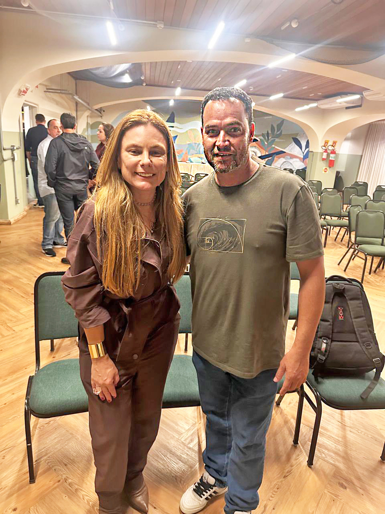 Capinzalense participa de encontro estadual do Podemos na capital catarinense