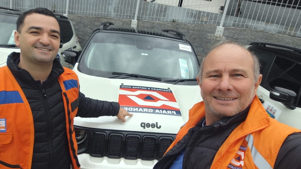 DEFESA CIVIL DE PRAIA GRANDE É CONTEMPLADA COM VIATURA 4X4 E NOVOS EQUIPAMENTOS