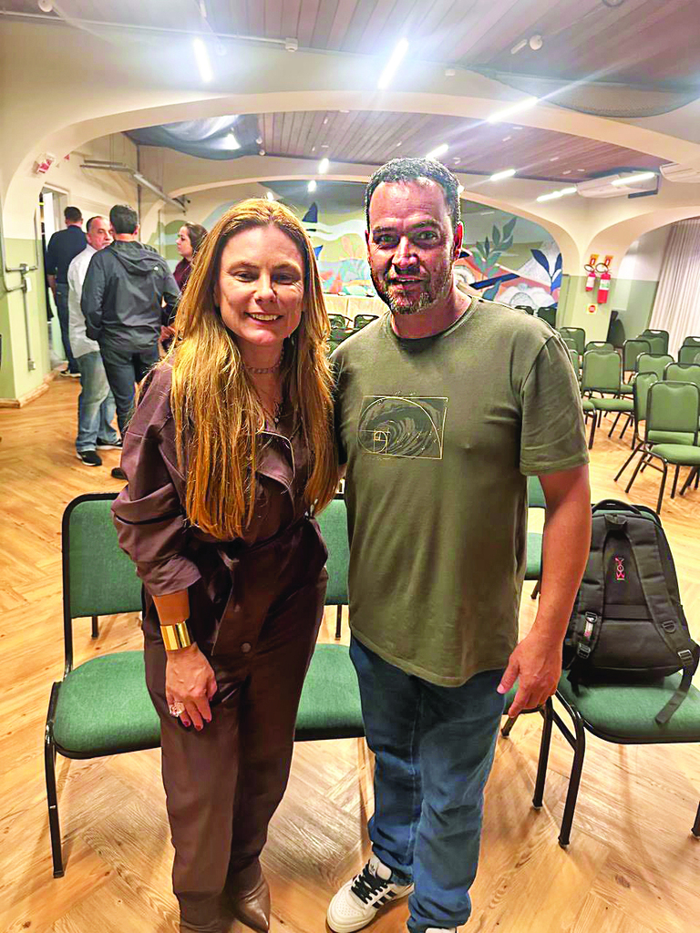 Capinzalense participa de encontro estadual do Podemos na capital catarinense​